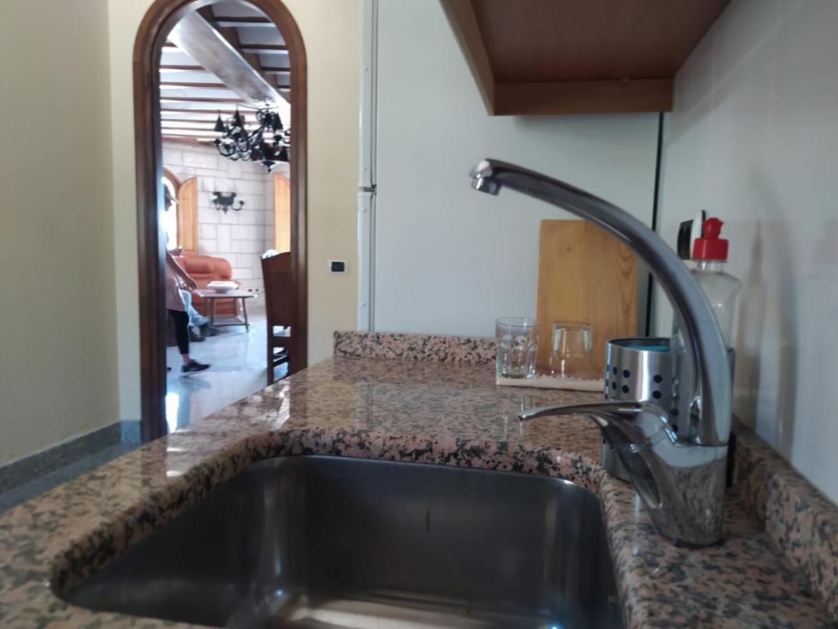 Magnifico Castillo Privado, Elevado En La Roca * La Cabrera