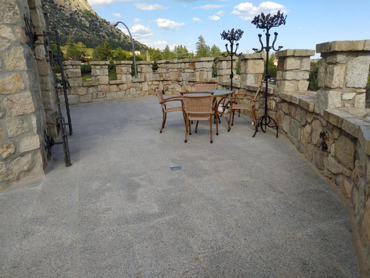Magnifico Castillo Privado, Elevado En La Roca Chalet *